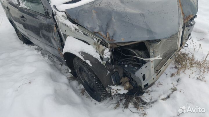 LADA Granta 1.6 МТ, 2024, битый, 999 999 км