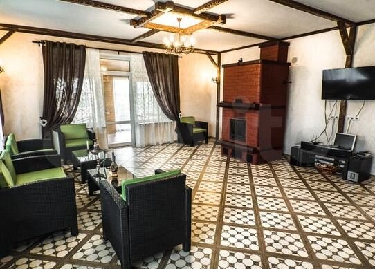 Коттедж 430 м² на участке 30 сот.