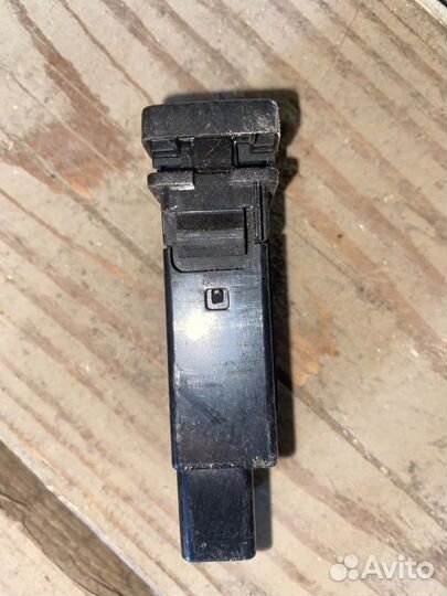 Кнопка обогрева сиденья Toyota Corolla 150 1.6