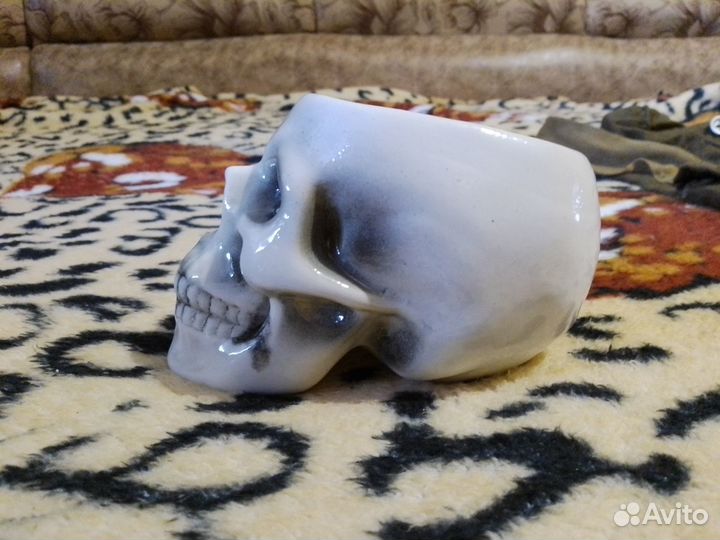 Пепельница череп
