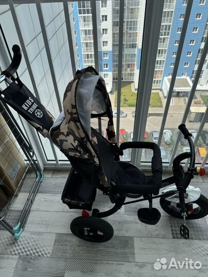 Трехколесный велосипед детский с ручкой