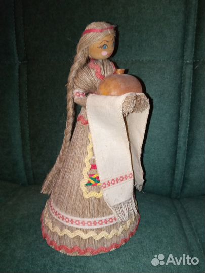 Кубанская кукла девушка с караваем