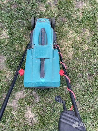 Газонокосилка электрическая