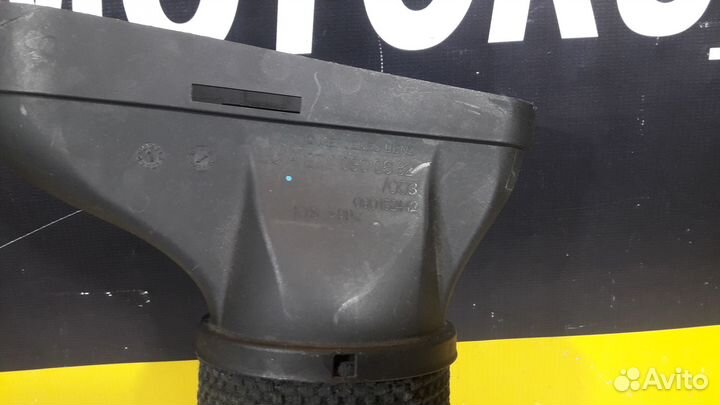 Воздуховод Mercedes W212 W204 W207 M271