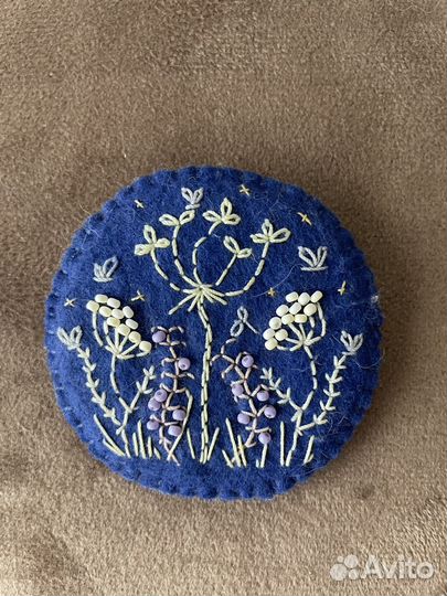 Брошь на пальто тли пиджак