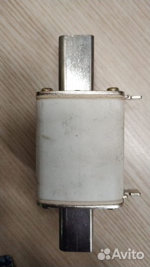 Вставка предохранителя плавкая ппни-37 200А