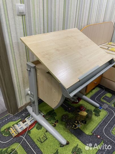 Детский стол парта растущая