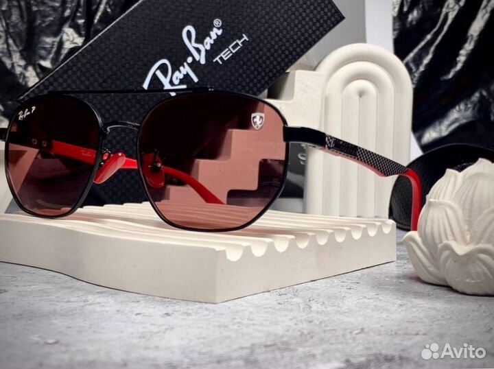 Очки Ray Ban Ferrari красный