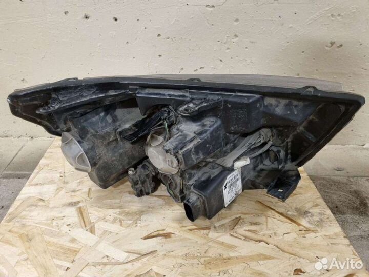 Фара левая Лада Веста