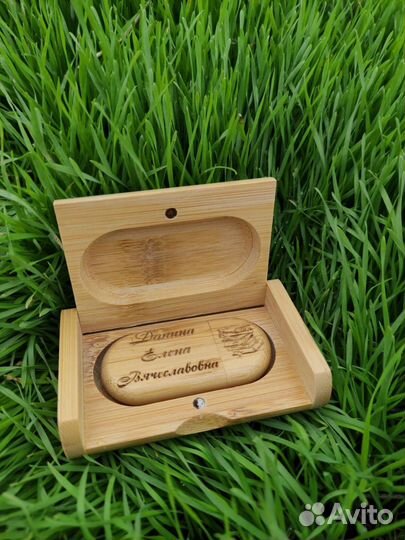 Именная флешка из дерева