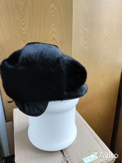 Меховая мужская шапка