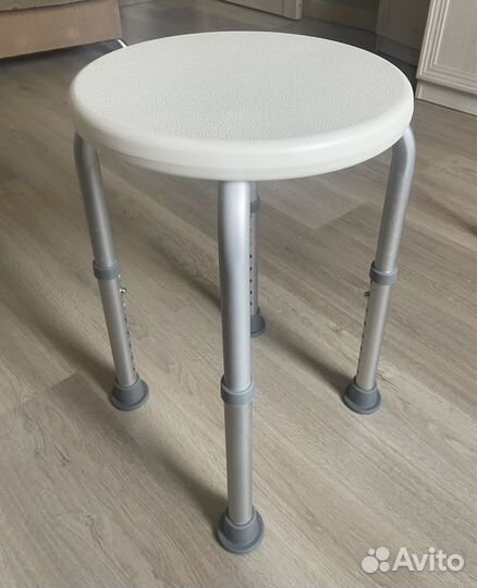 Стул доя купания пожилых людей