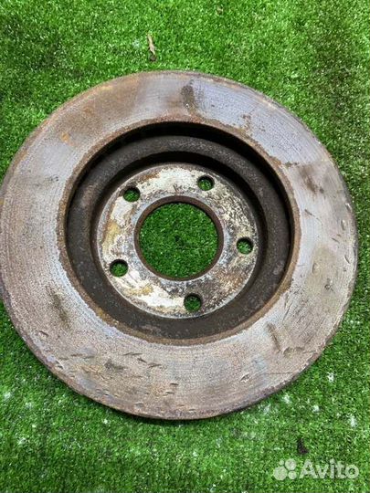 Диск тормозной передний правый Mitsubishi Lancer X