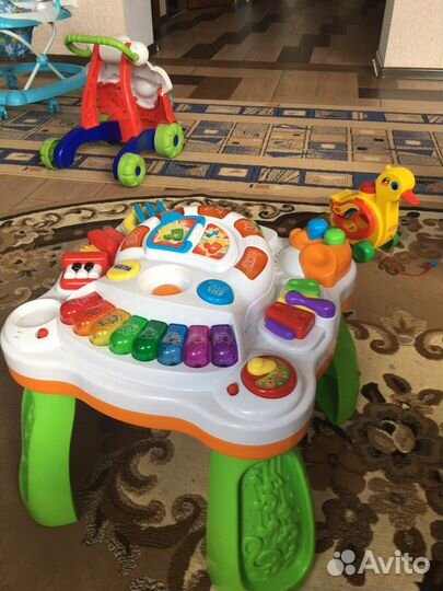 Музыкальный столик