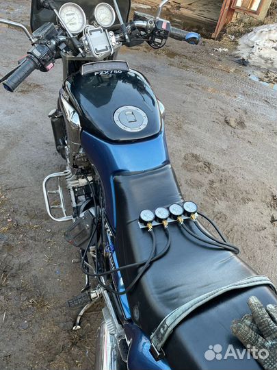 Продается Yamaha FZX750