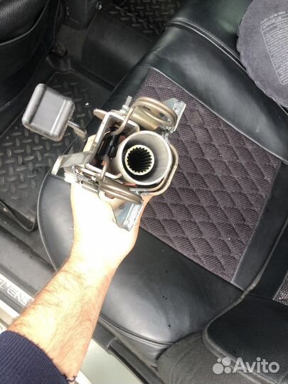 Рулевая колонка Avensis 2