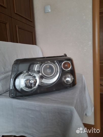 Фара передняя левая на Land Rover Sport L320, 2007