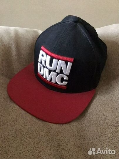 Кепка (снепбэк)