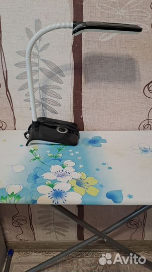 Лампа настольная