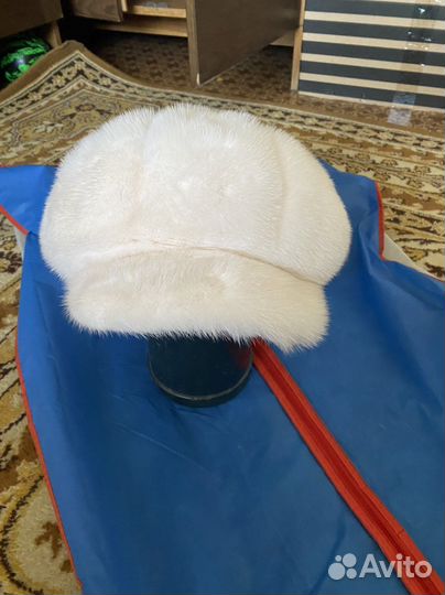 Кепка норковая женская