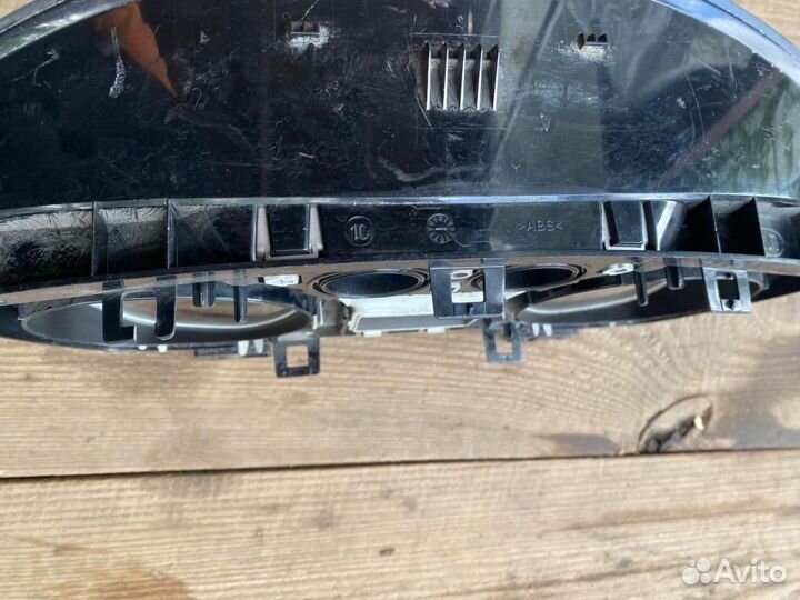 Ford Focus 2 рестайлинг стекло щитка приборов