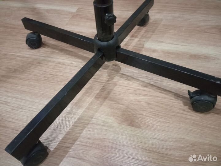 Вешалка напольная