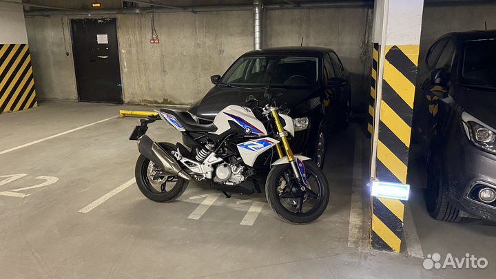 BMW G310R