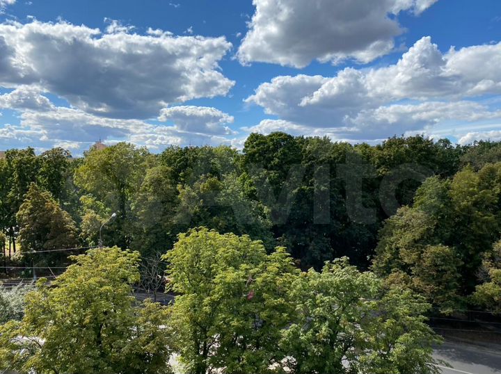 2-к. квартира, 64 м², 8/17 эт.