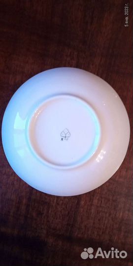 Чайные блюдца