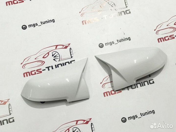 Крышки зеркал М2 на BMW 2 Series F22 белые