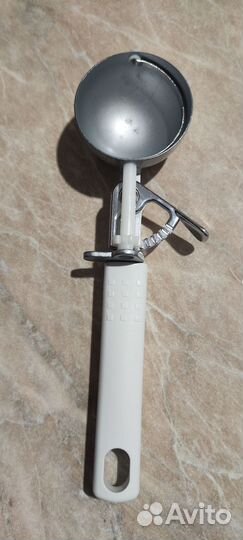 Ложка для мороженого 60 мм. С механиз. ghidini