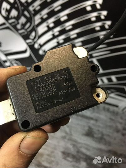 Усилитель антенны Mercedes-Benz S-class W220