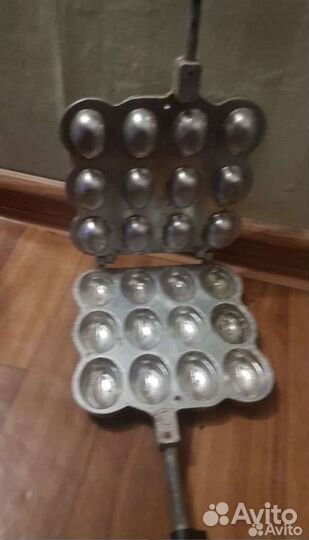 Орешницы и вафельница