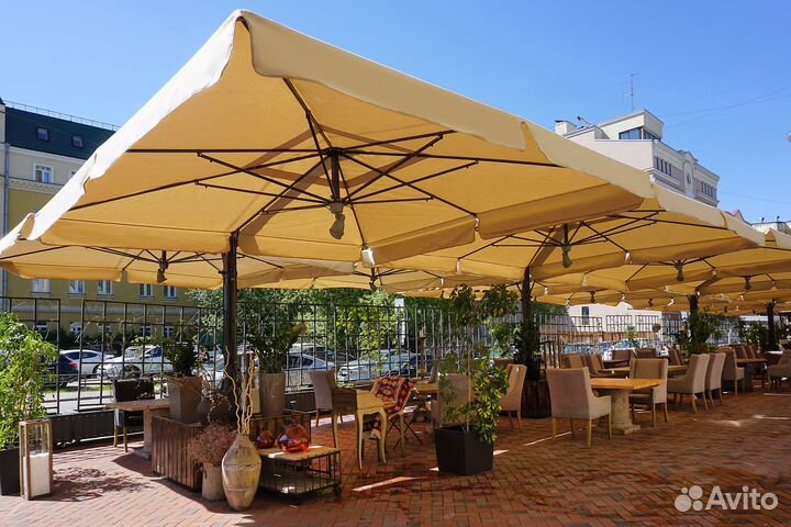 Большие стальные уличные зонты для кафе