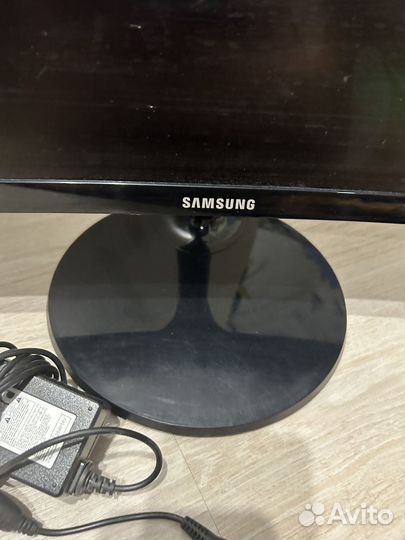 Монитор для компьютера (разбитый)