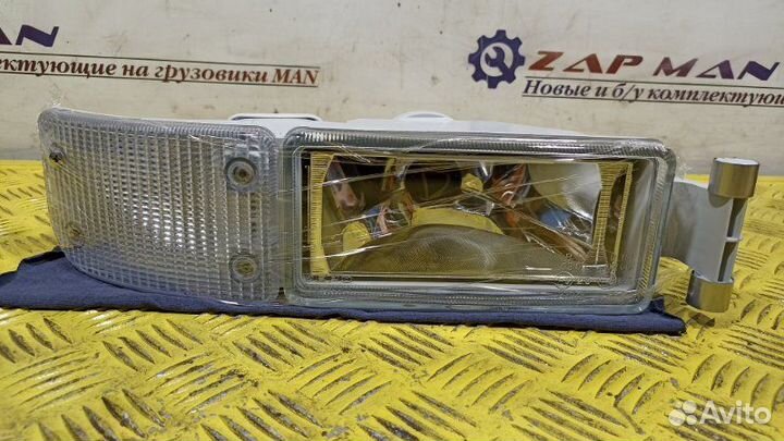 Фара противотуманная (белый поворотник) передняя