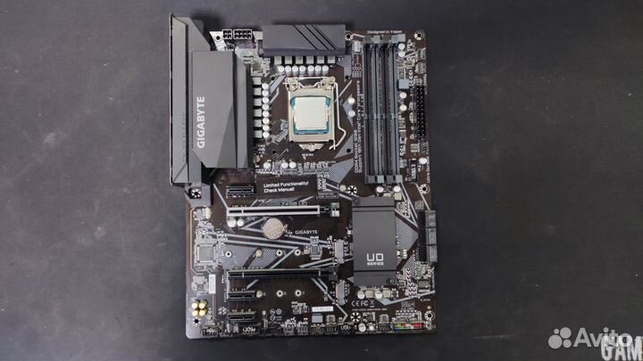 Материнская плата 1200 Gigabyte Z490 UD