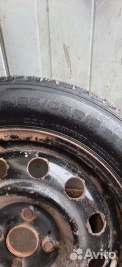 Nokian Tyres Hakkapeliitta R2 185/65 R15