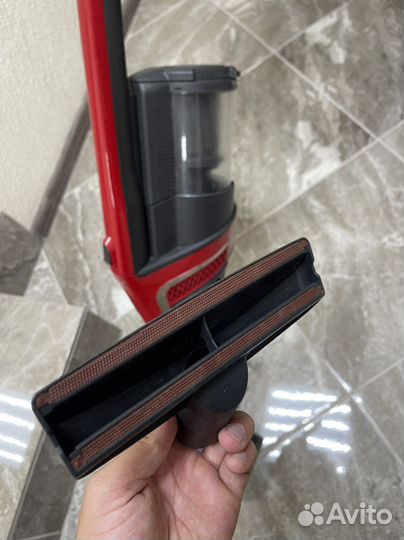 Пылесос ручной Miele smul5 Triflex HX1 Runner Red