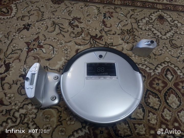 Робот пылесос