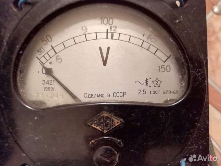 Автотрансформатор и Вольтметр