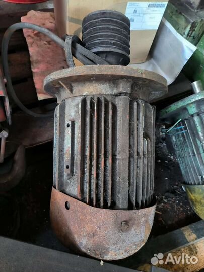 Электродвигатель 380 11 квт и 7,5 квт