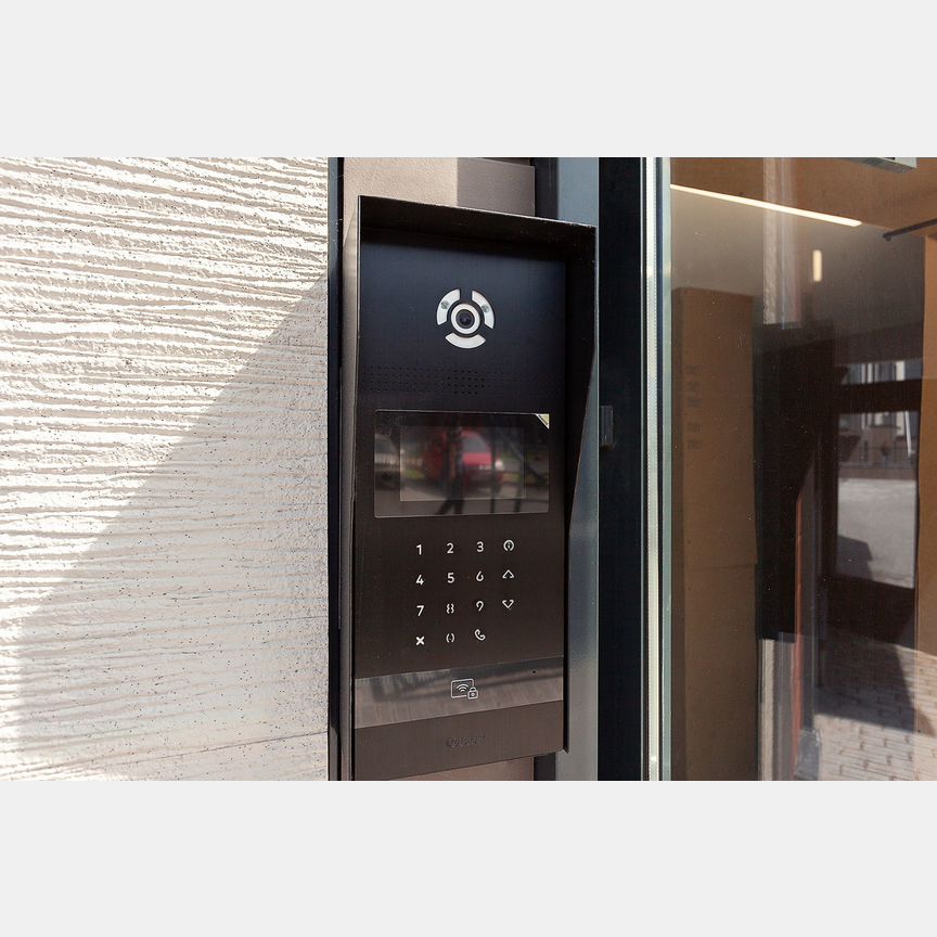 3-к. квартира, 127 м², 7/18 эт.