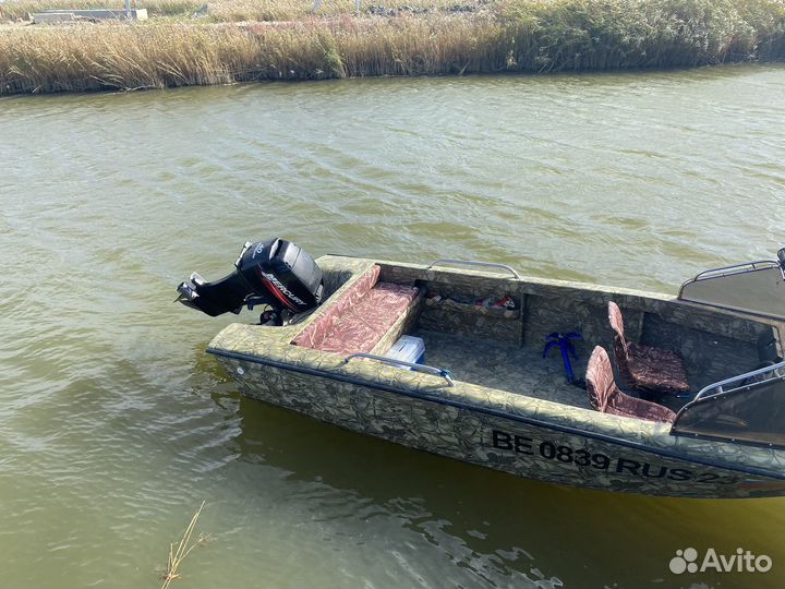 Моторная лодка