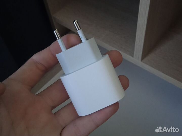 Блок от зарядки для айфона