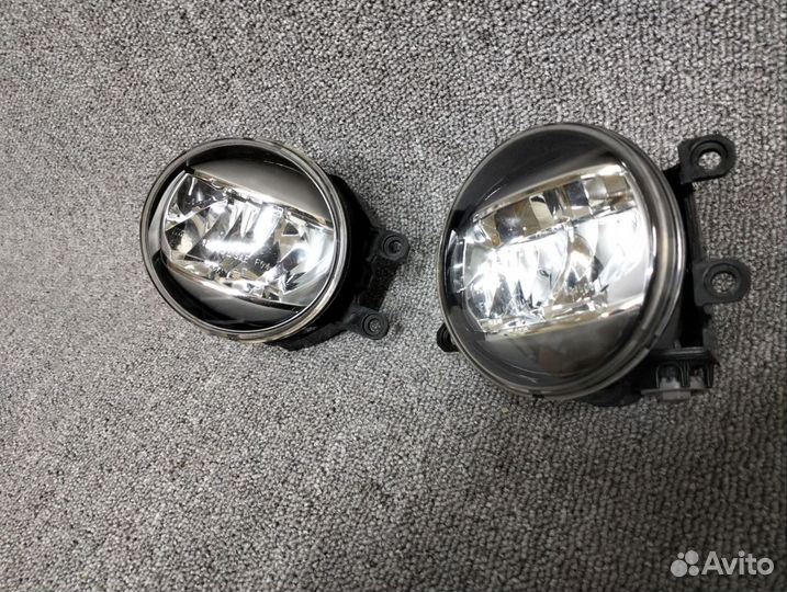 Противотуманные фары диодные LED Toyota