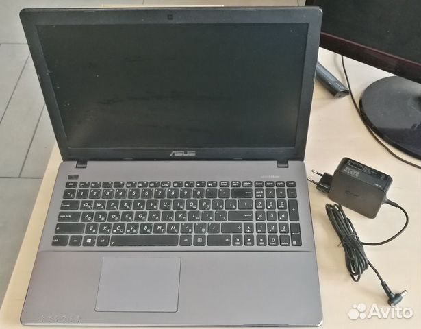Ноутбук Asus X550C 15" i5