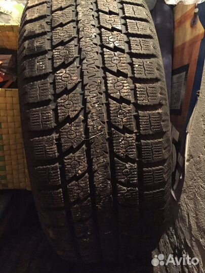 Accelera X-Grip 275/55 R20