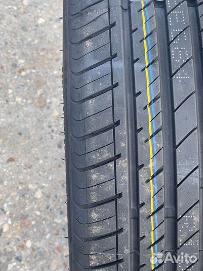 Arivo Ultra ARZ5 225/35 R19 85W