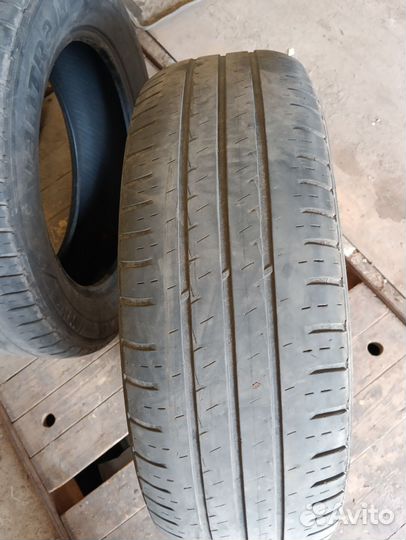 Hankook Vantra LT RA18 215/65 R17 104T